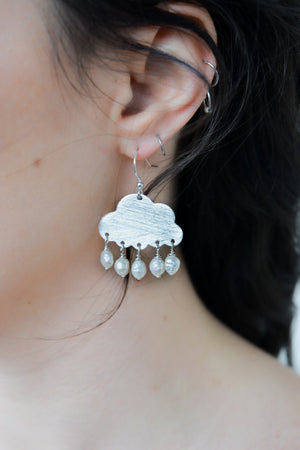Silver Cloud + Puffy Pearl Earrings