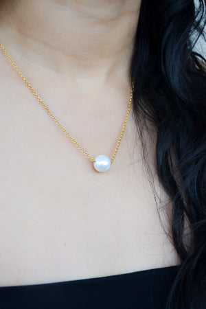 Freshwater Pearl Necklace on Gold Chain